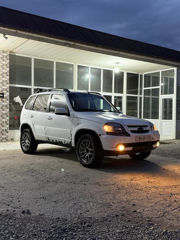 Chevrolet Niva, 1.7 L, 2019 il, 105 000 km — Avtomobillər, Salyan (5)