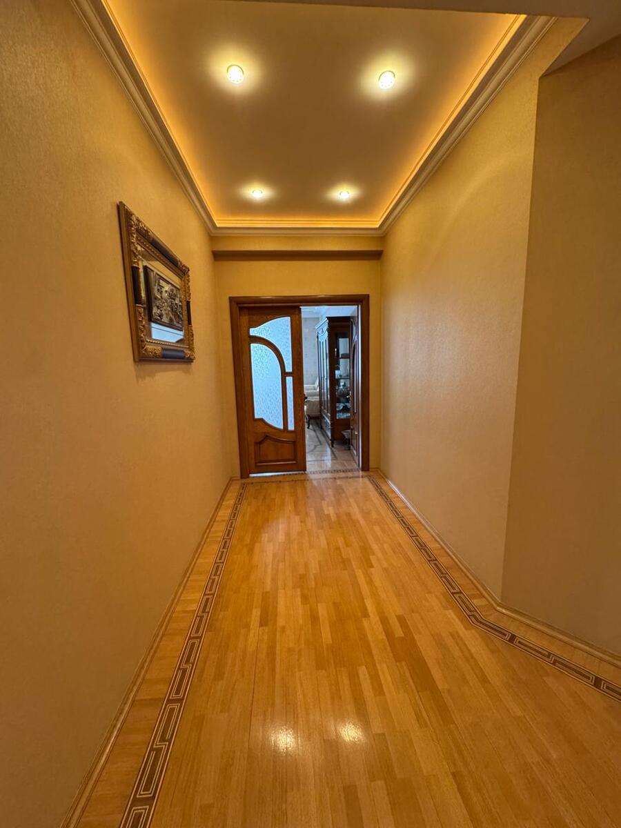 Satılır 4 otaqlı yeni tikili 185 m² — Mənzil, Bakı (9)