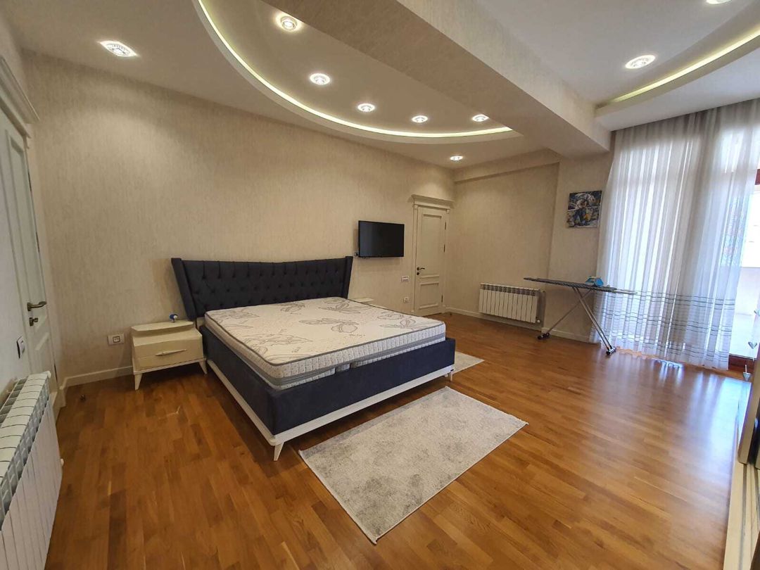 İcarəyə verilir 4 otaqlı yeni tikili 307 m² — Mənzil, Bakı (9)