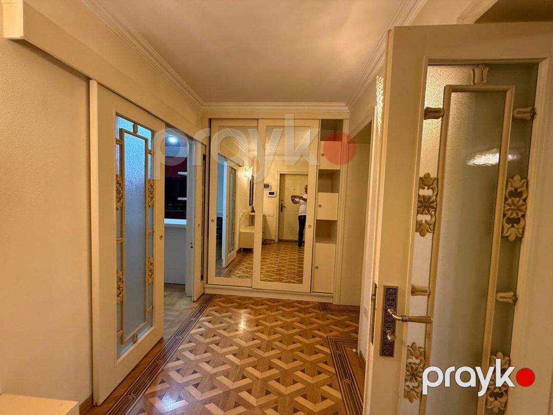 İcarəyə verilir 3 otaqlı köhnə tikili 170 m² — Mənzil, Bakı (11)