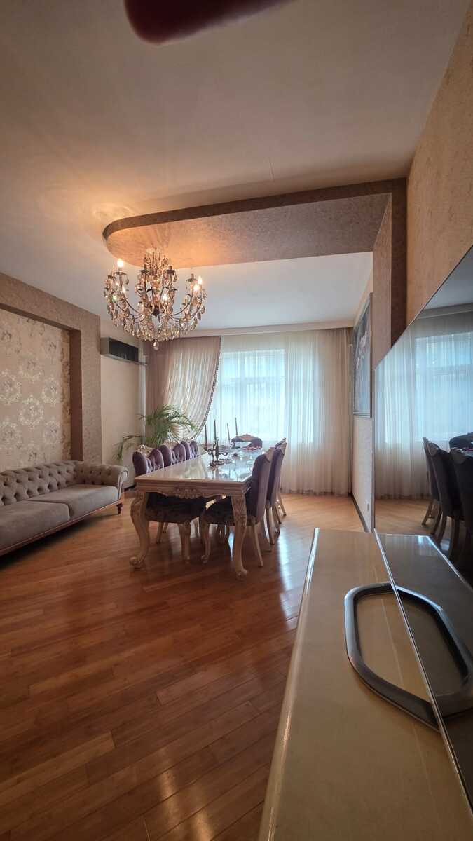 Satılır 3 otaqlı yeni tikili 130.8 m² — Mənzil, Bakı