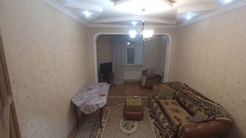 İcarəyə verilir 2 otaqlı köhnə tikili 55 m² — Bakı