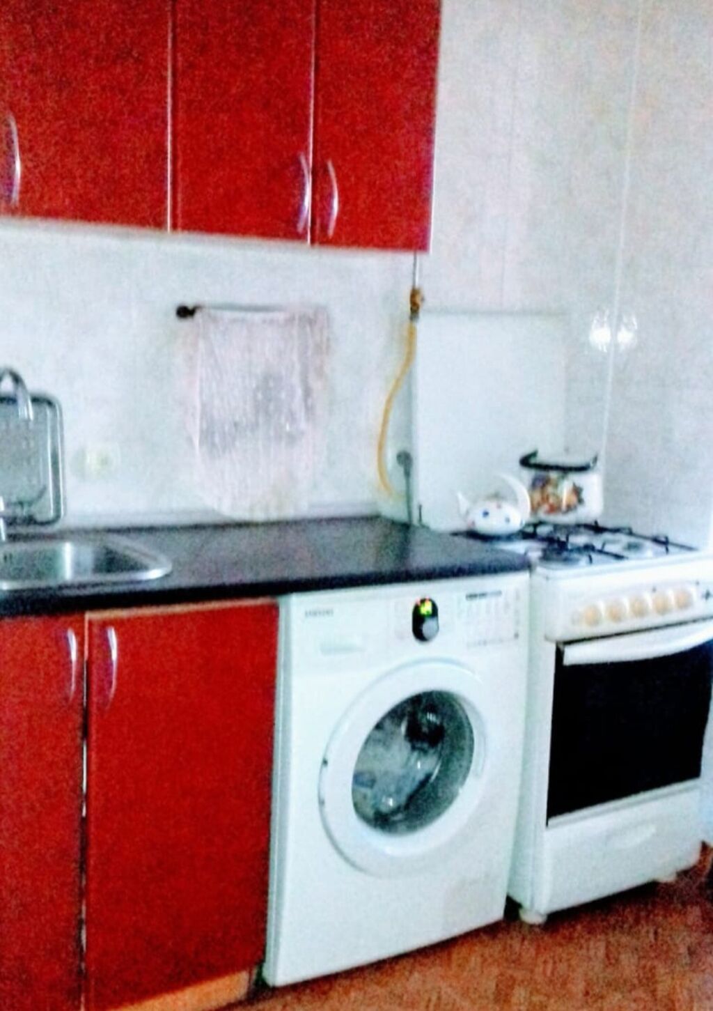 Kirayə üçün tam təchiz olunmuş 1 otaqlı mənzil (şəkillərdə — Daşınmaz əmlak, Bakı