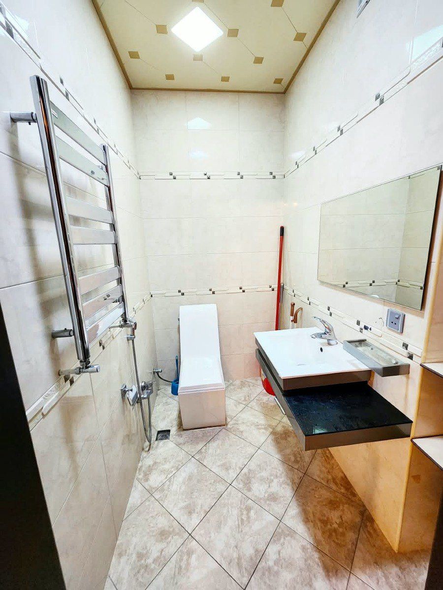 İcarəyə verilir 3 otaqlı yeni tikili 130 m² — Mənzil, Bakı (10)