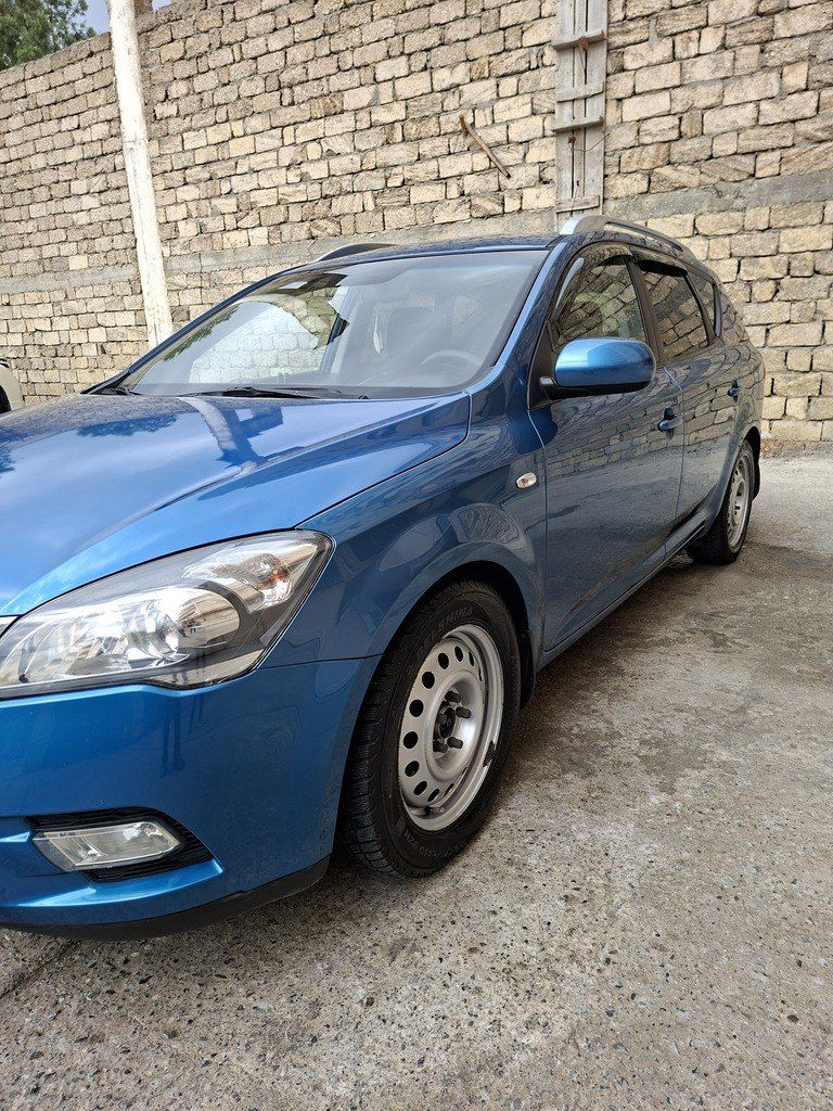 Kia Ceed SW, 1.6 L, 2010 il, 487 000 km — Avtomobillər, Bakı (4)