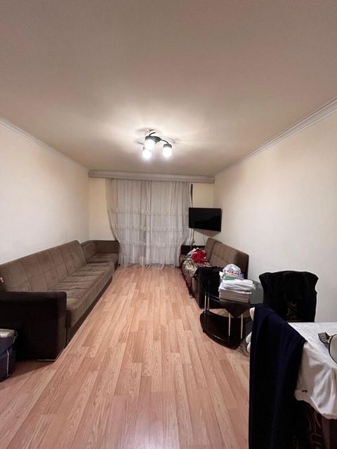 İcarəyə verilir 3 otaqlı köhnə tikili 90 m² — Bakı