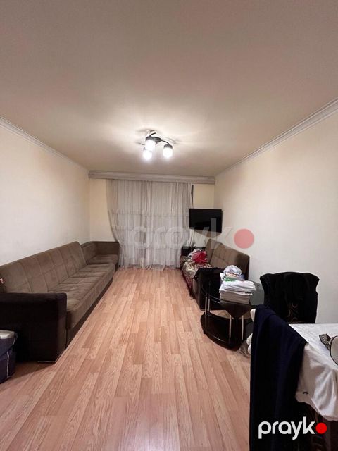 İcarəyə verilir 3 otaqlı köhnə tikili 90 m²