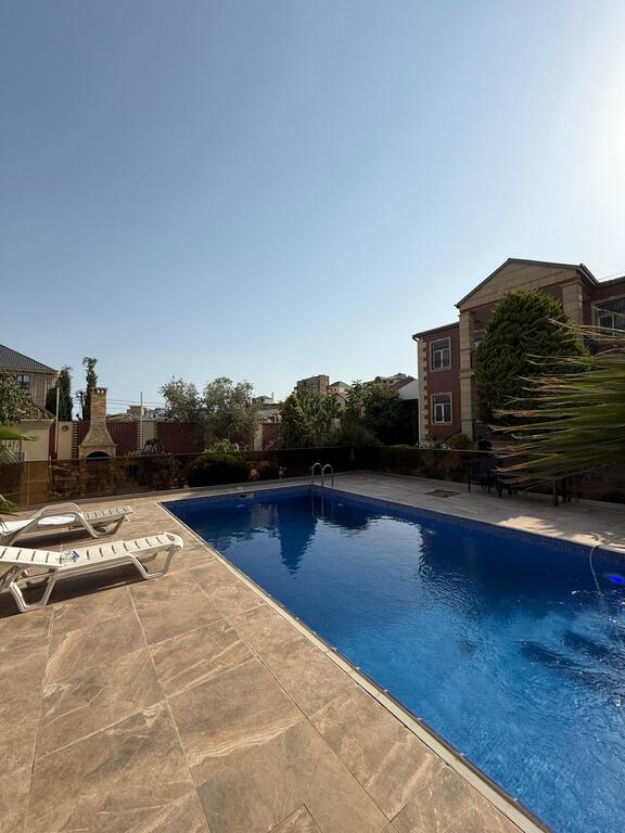 Satılır 6 otaqlı həyət evi/bağ evi 320 m² — Ev, villa, Bakı (2)