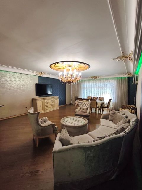 İcarəyə verilir 4 otaqlı yeni tikili 210 m² — Bakı