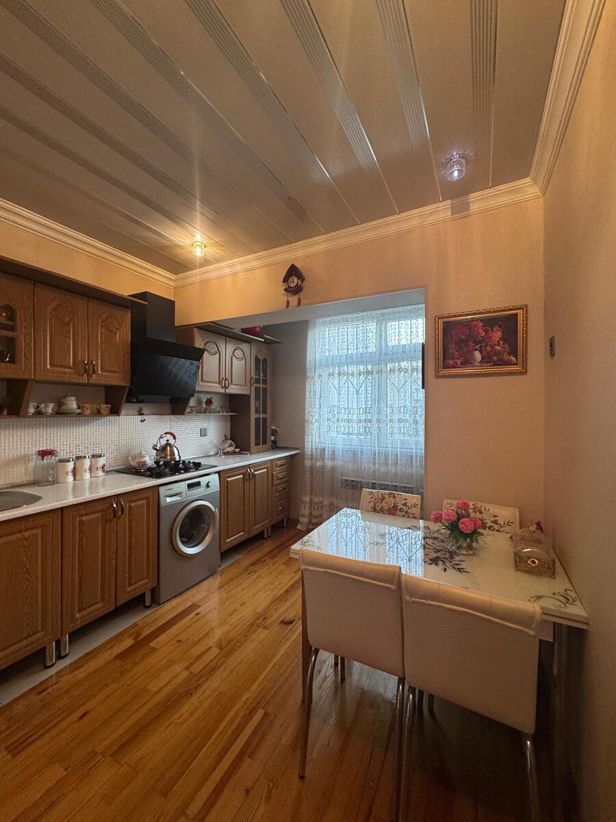 Satılır 4 otaqlı köhnə tikili 82 m² — Mənzil, Bakı (10)