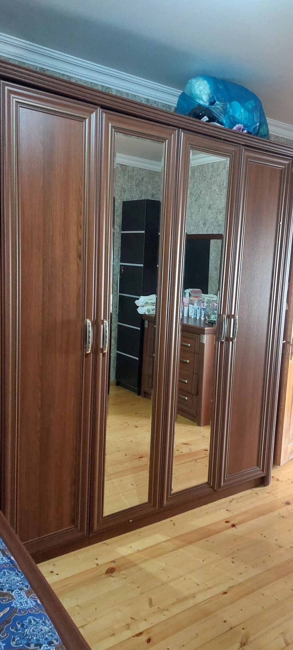 Klassik üslubda massiv ağac teksturasına malik yataq otağı mebeli — Mebel, Bakı (2)