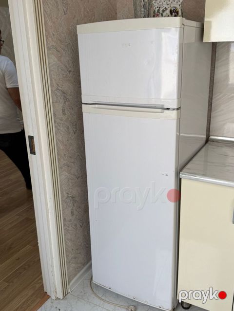 Soyuducu satılır 180₼. işlək vəziyyətdədir. Ünvan Masazır