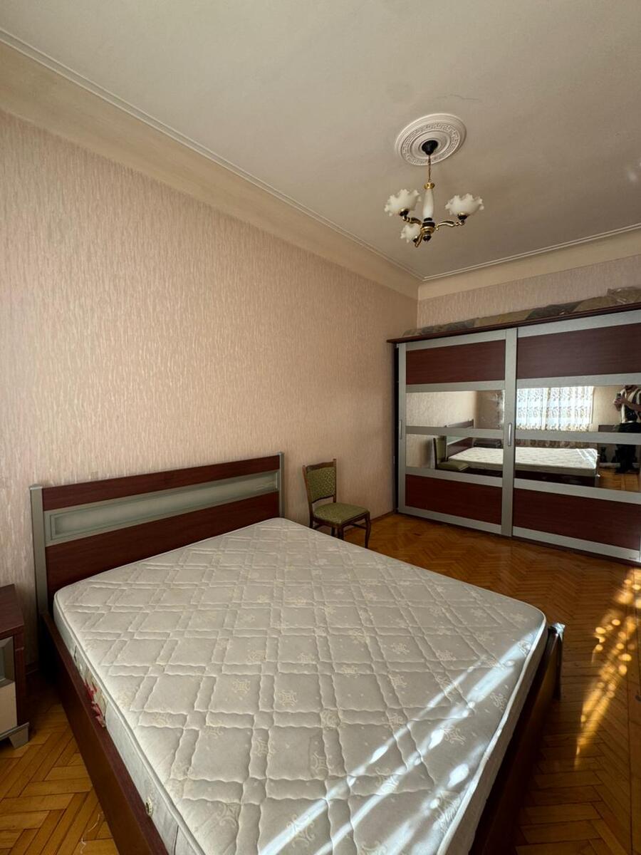 İcarəyə verilir 3 otaqlı köhnə tikili 85 m² — Mənzil, Bakı (2)