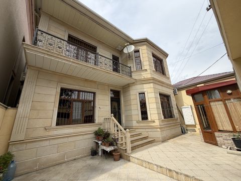 Satılır 4 otaqlı həyət evi/bağ evi 180 m² — Bakı