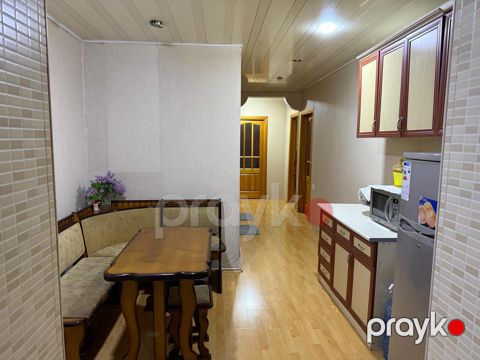 İcarəyə verilir 3 otaqlı köhnə tikili 80 m²