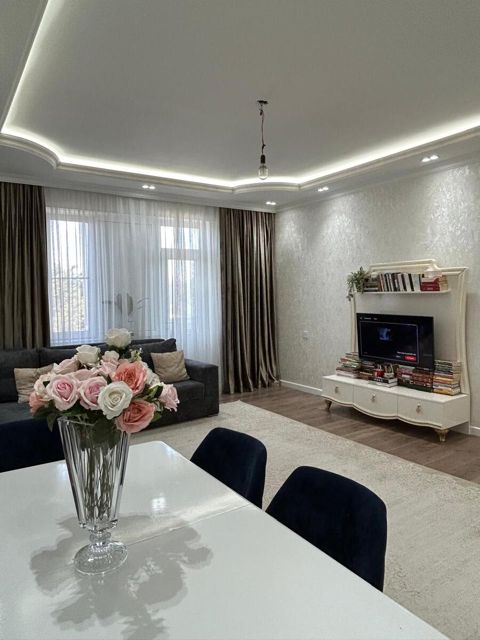 Satılır 3 otaqlı yeni tikili 101 m² — Bakı