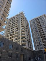 Satılır 4 otaqlı yeni tikili 181.2 m² — Hüseyn