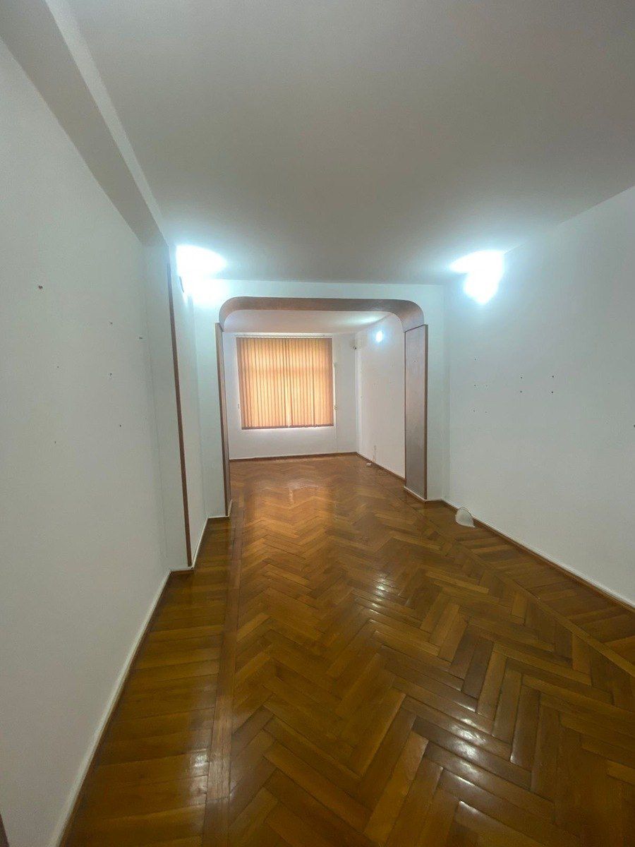 Satılır 3 otaqlı köhnə tikili 105 m² — Mənzil, Bakı (2)
