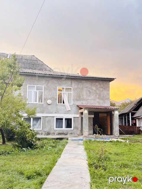 Satılır 3 otaqlı həyət evi/bağ evi 110 m²