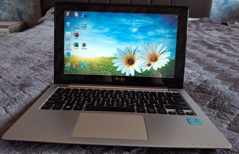 ASUS Vivobook noutbuku