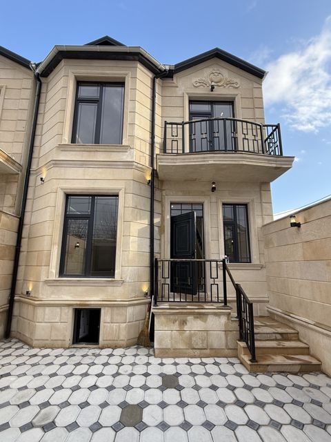 Satılır 5 otaqlı həyət evi/bağ evi 140 m² — Bakı