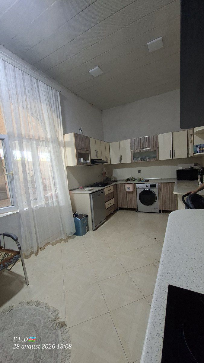 Satılır 4 otaqlı həyət evi/bağ evi 250 m² — Ev, villa, Bakı (4)