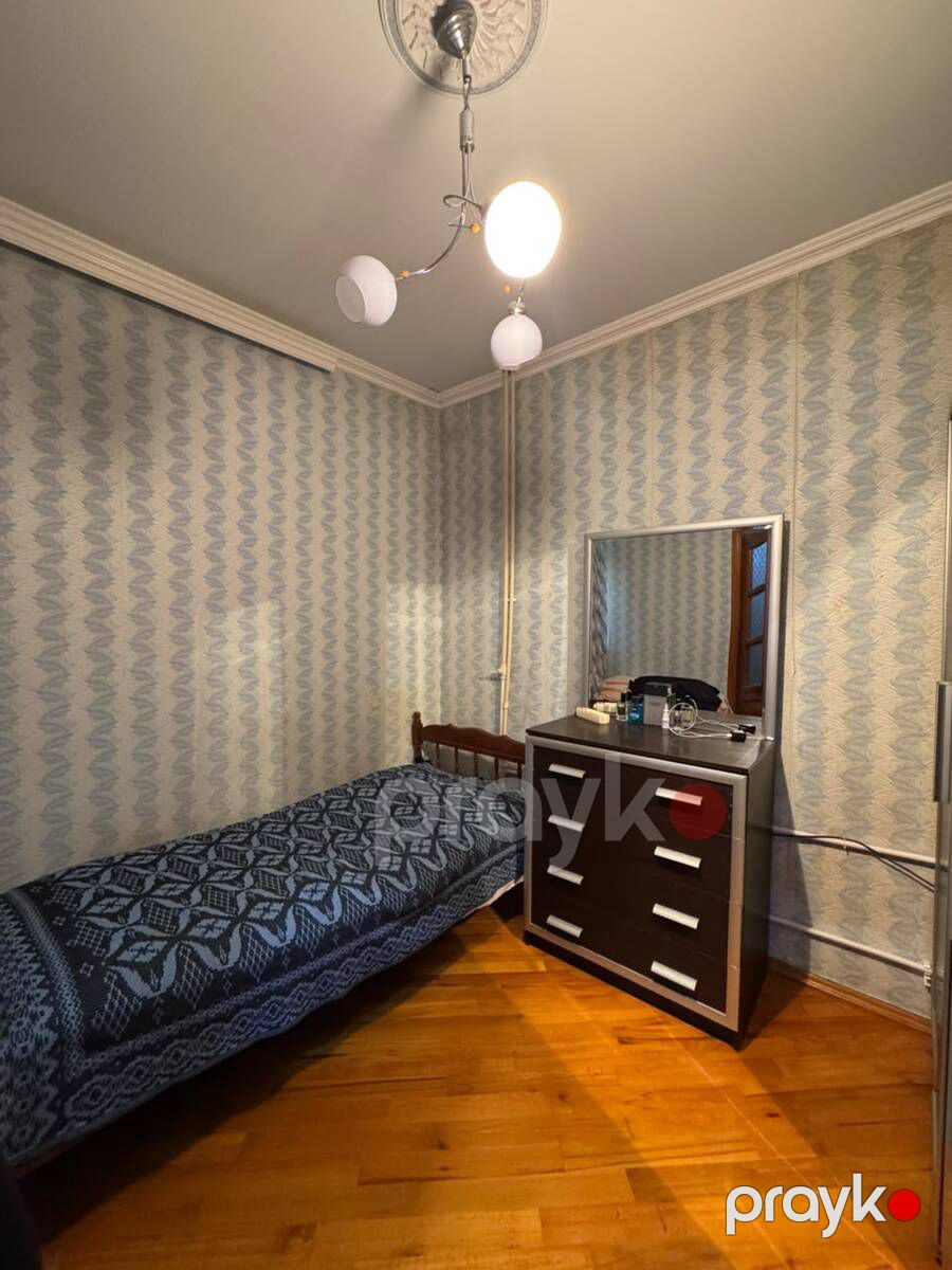 Satılır 4 otaqlı köhnə tikili 110 m² — Mənzil, Bakı (11)