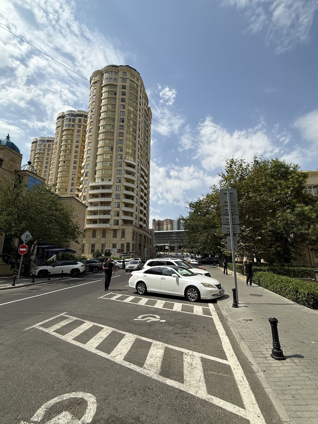 Satılır obyekt 330 m² — Əmlak, Bakı (2)