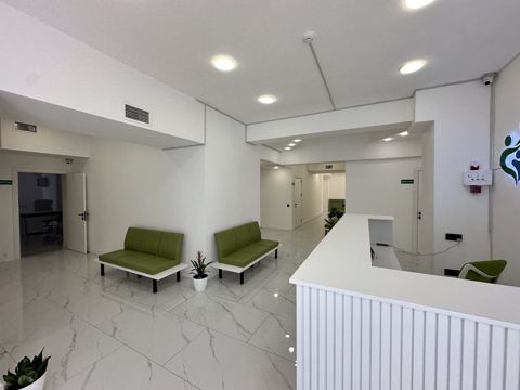 Satılır obyekt 500 m² — Bakı