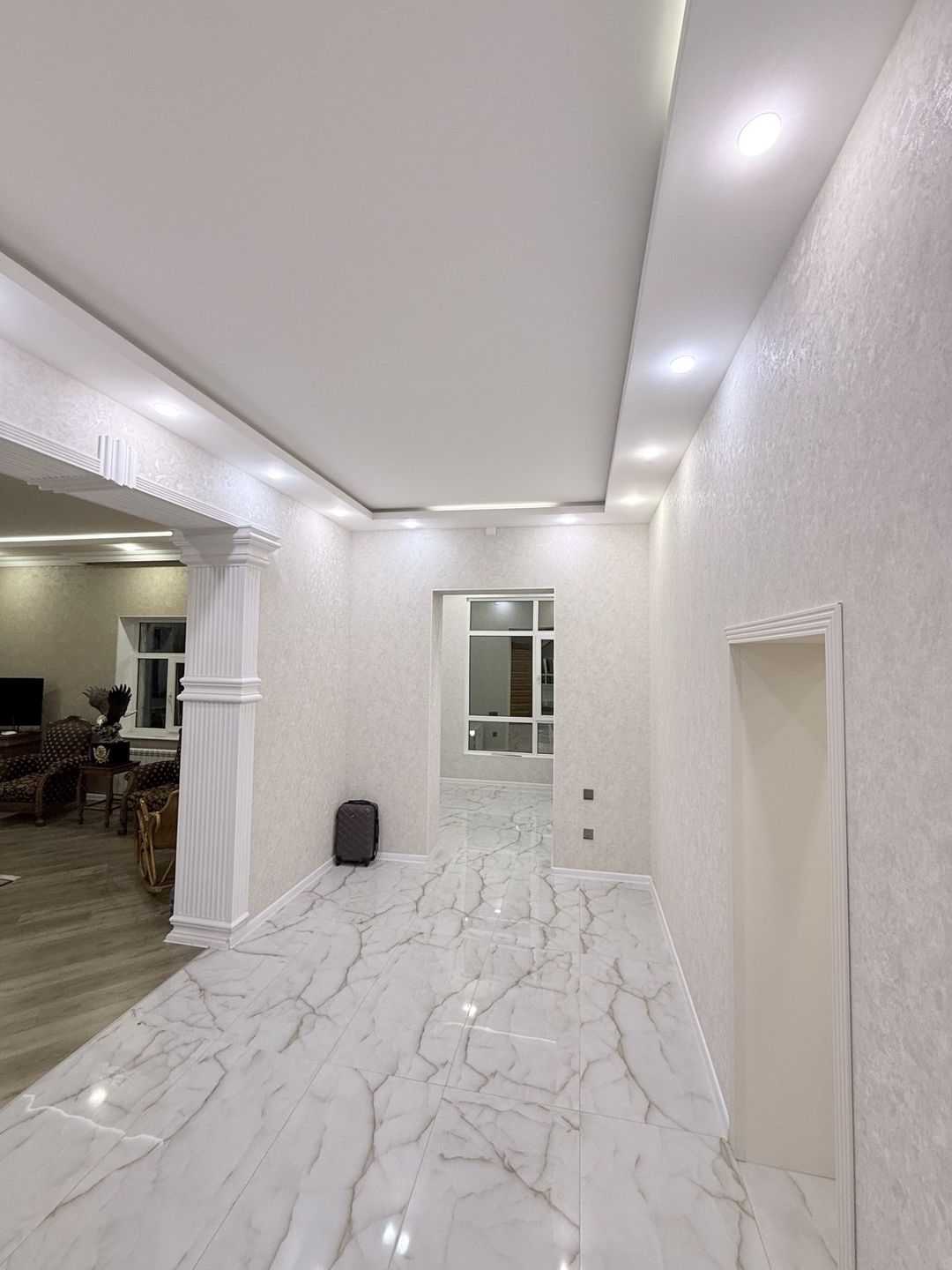 Satılır 4 otaqlı həyət evi/bağ evi 220 m² — Ev, villa, Bakı (10)