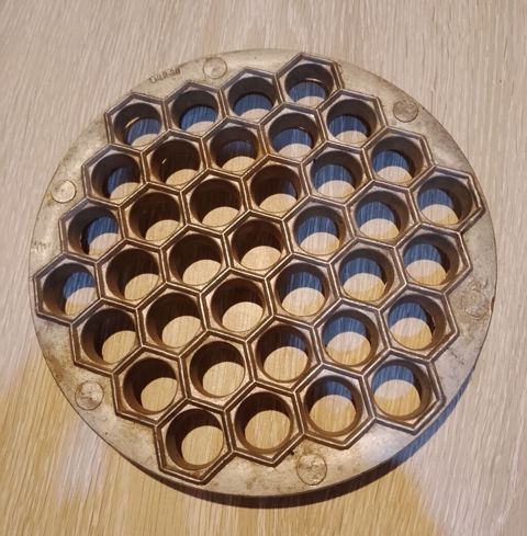 Dusbere kesen — Bakı