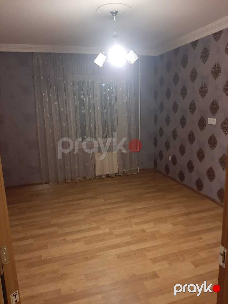 Satılır 4 otaqlı köhnə tikili 100 m² — Mənzil, Bakı (8)