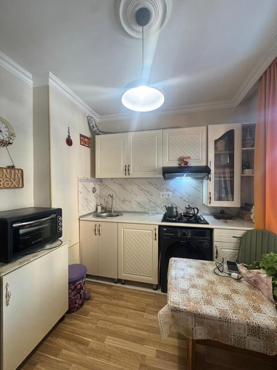 Satılır 2 otaqlı köhnə tikili 65 m² — Mənzil, Bakı (7)