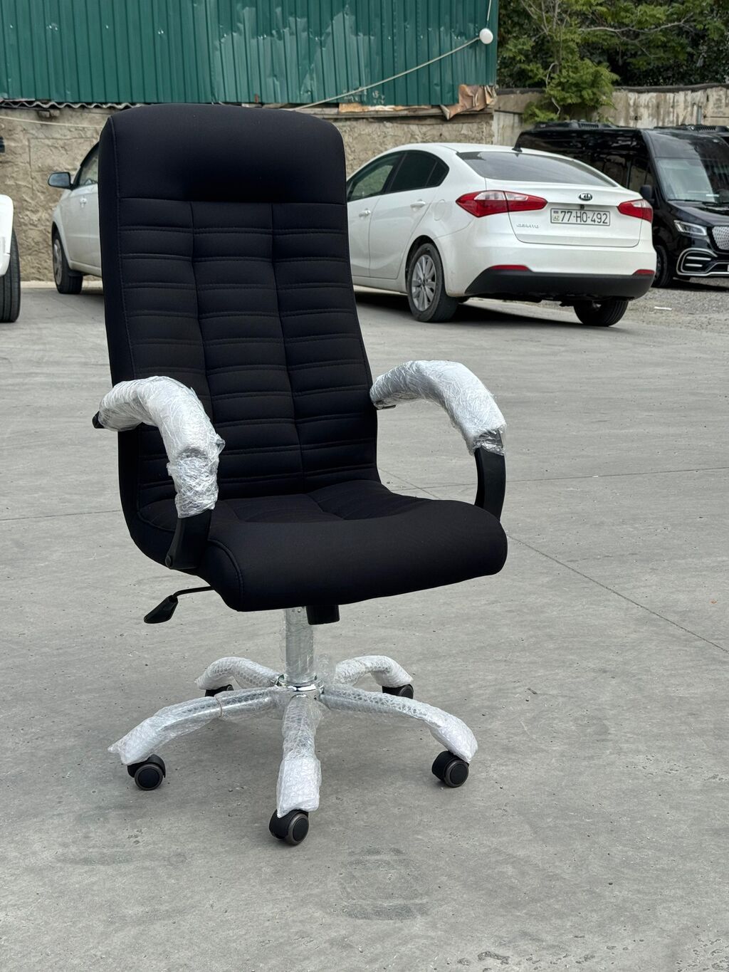 Yeni, Təkərli, Qolları tənzimlənir, Parça — Ofis mebeli, Bakı (6)