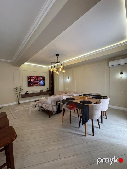 Satılır 4 otaqlı yeni tikili 180 m²