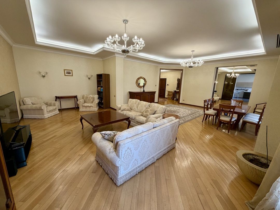 Satılır 5 otaqlı yeni tikili 390 m² — Mənzil, Bakı (2)