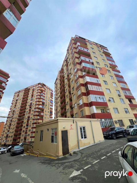 Satılır 4 otaqlı yeni tikili 135 m²