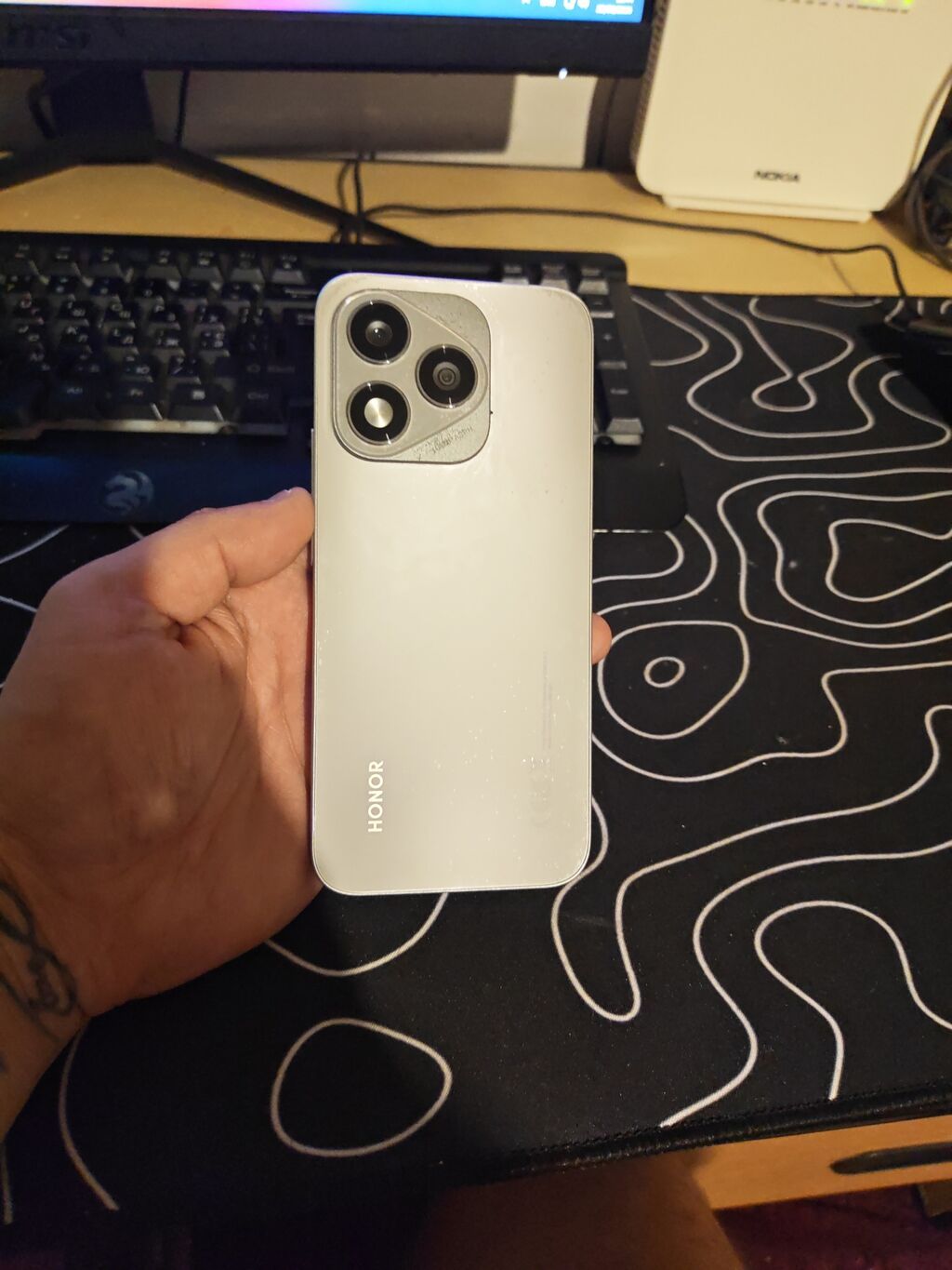 Honor 400 lite 256 kredit deil veziyeti yaxwidi biraz arxada rebgi — Elektronika, Bakı (8)