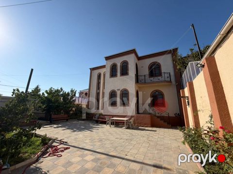 Satılır 5 otaqlı həyət evi/bağ evi 201 m²