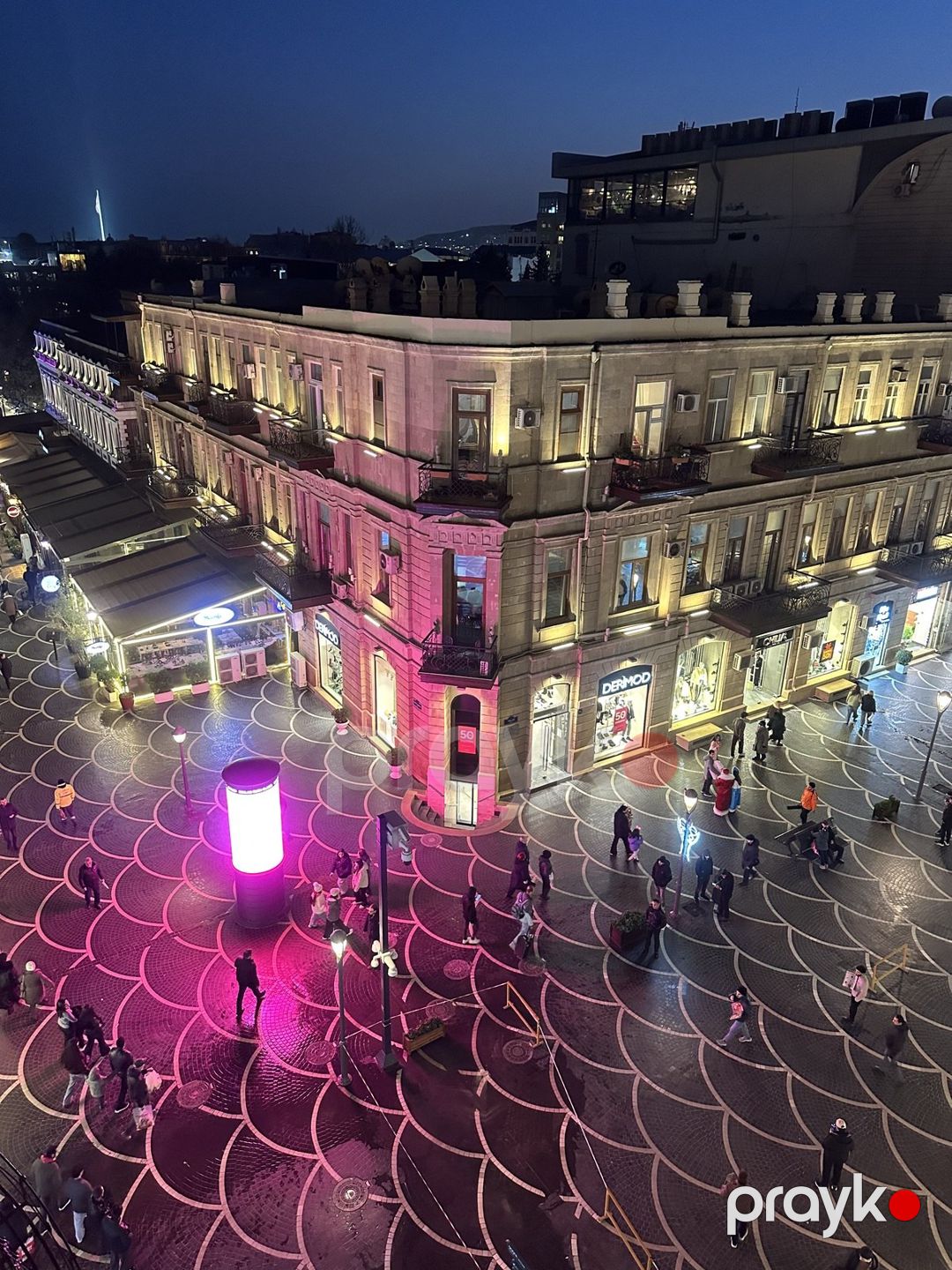 Satılır 5 otaqlı köhnə tikili 320 m² — Mənzil, Bakı (3)