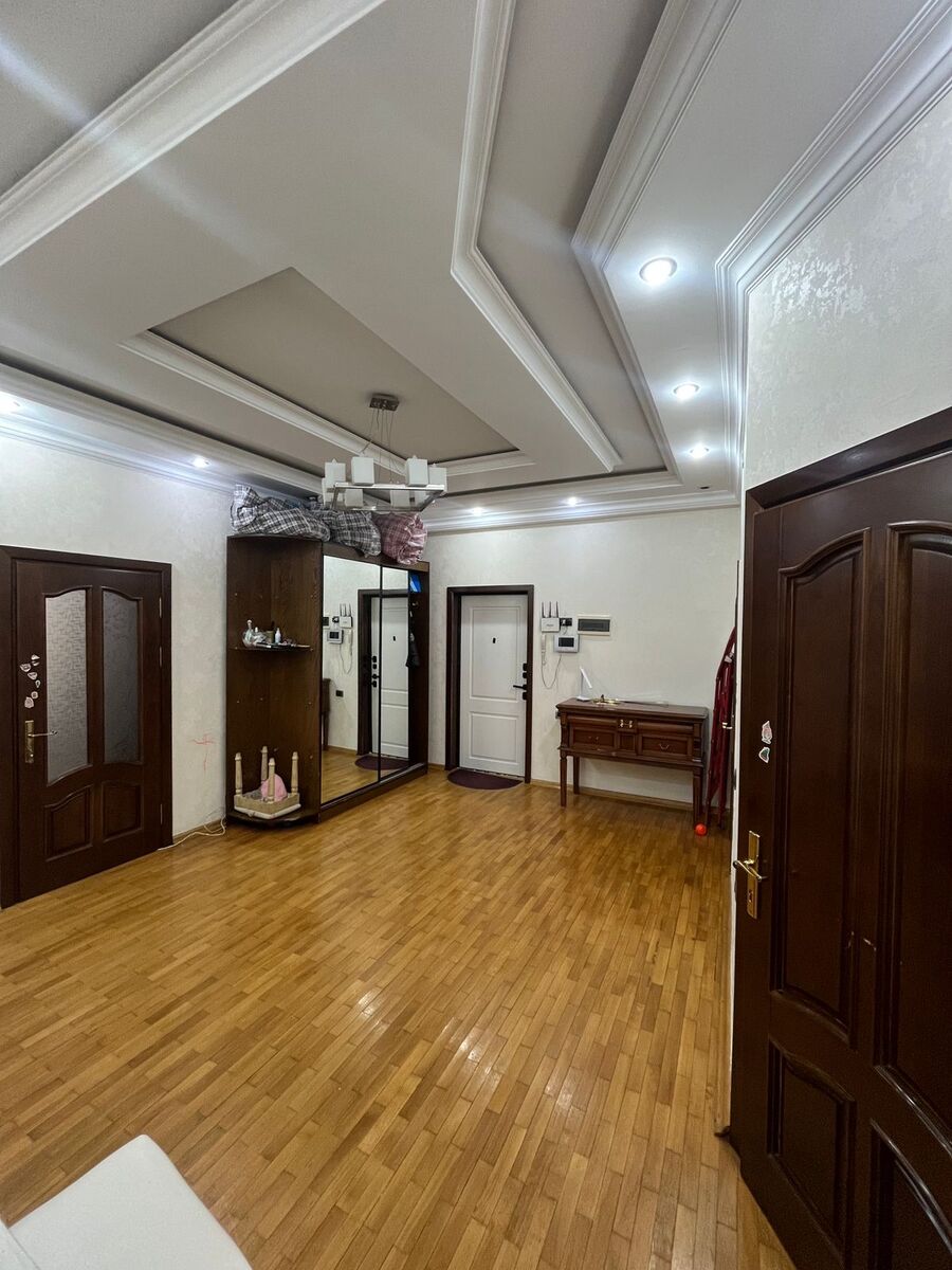 Satılır 4 otaqlı yeni tikili 170 m² — Mənzil, Bakı (8)
