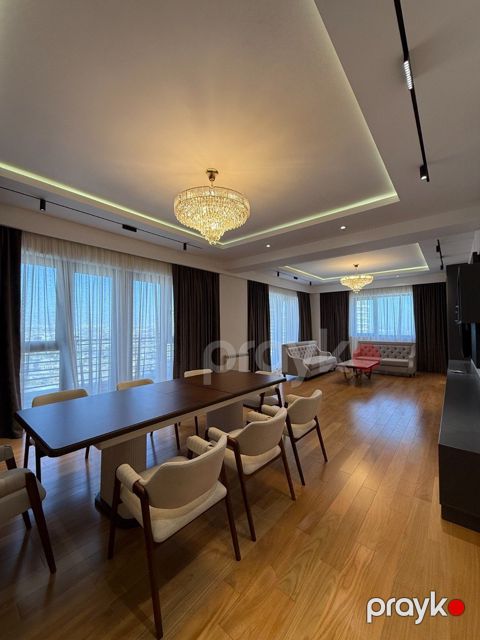 İcarəyə verilir 4 otaqlı yeni tikili 250 m²
