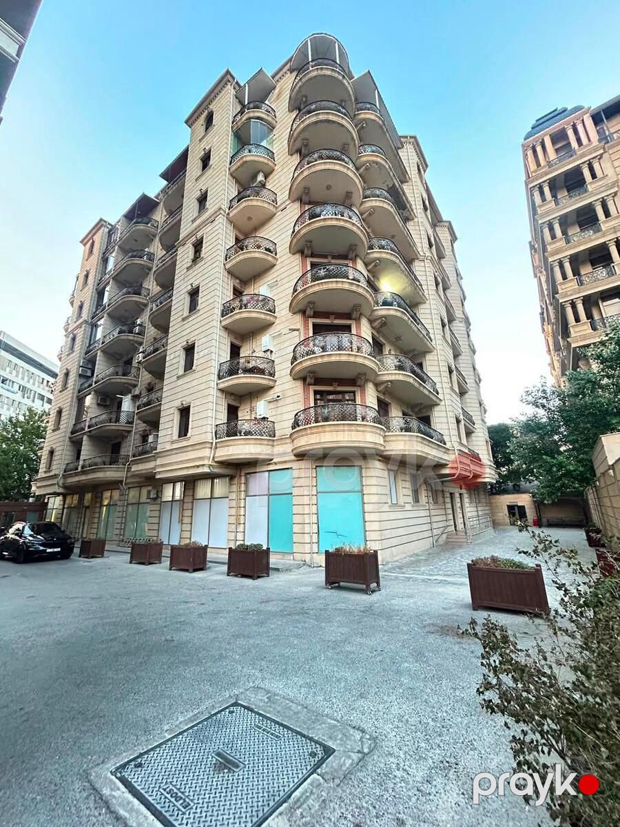 Satılır 5 otaqlı yeni tikili 210 m² — Mənzil, Bakı (2)