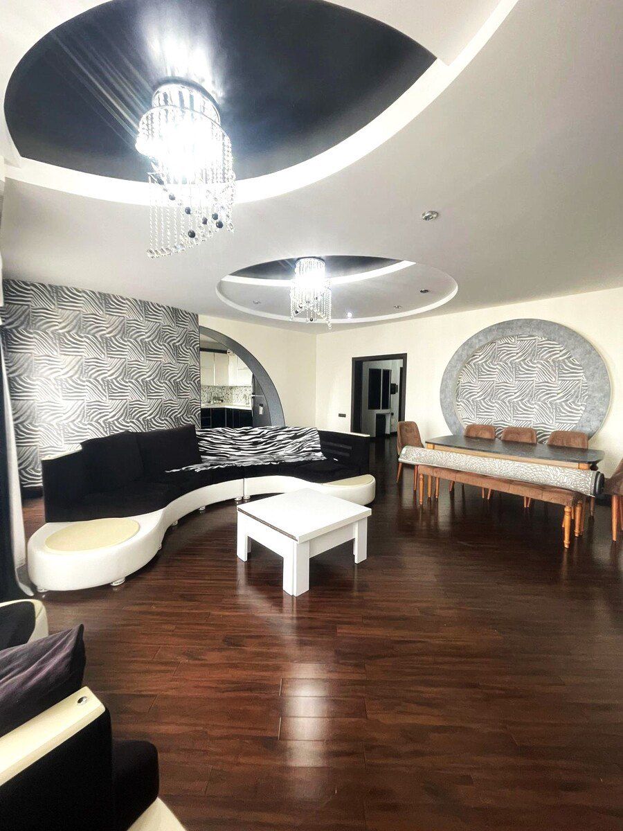 Satılır 3 otaqlı yeni tikili 160 m² — Mənzil, Bakı (2)