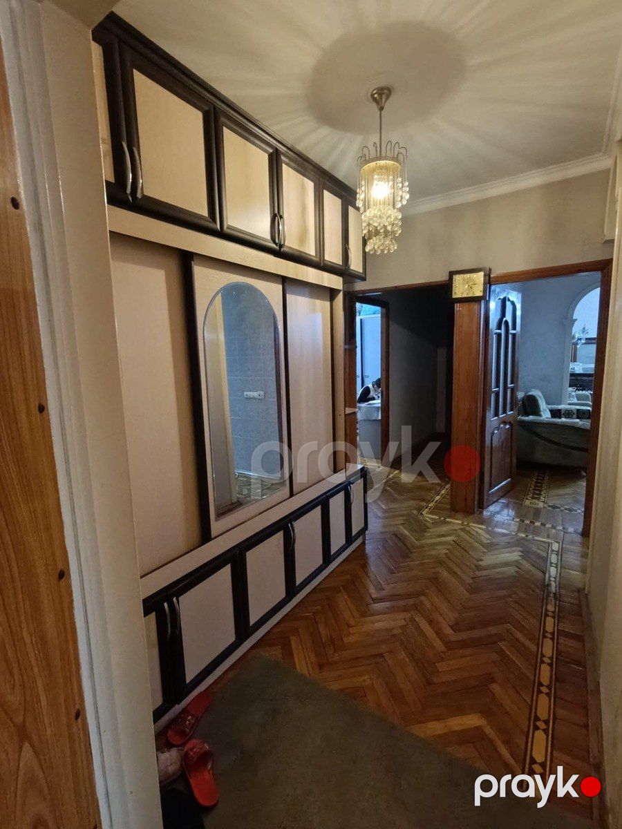 Satılır 5 otaqlı köhnə tikili 120 m² — Mənzil, Bakı (10)