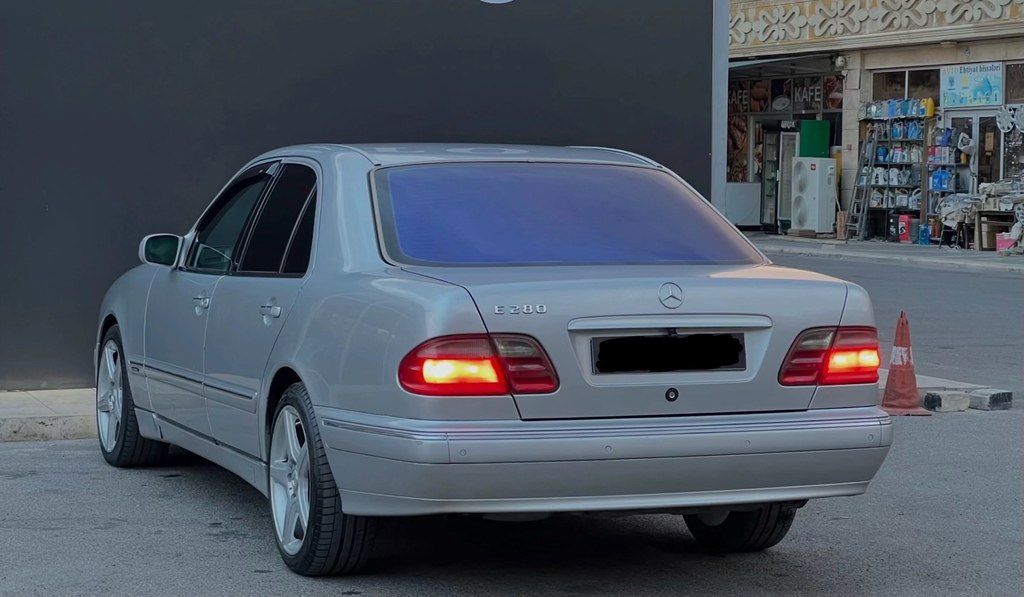 Mercedes E 320, 3.2 L, 2000 il, 396 580 km — Avtomobillər, Naxçıvan (4)