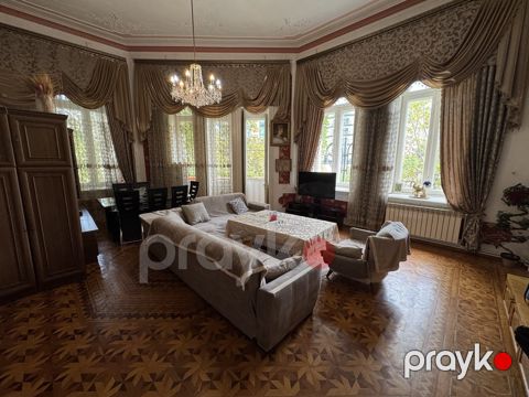 İcarəyə verilir 2 otaqlı köhnə tikili 75 m²