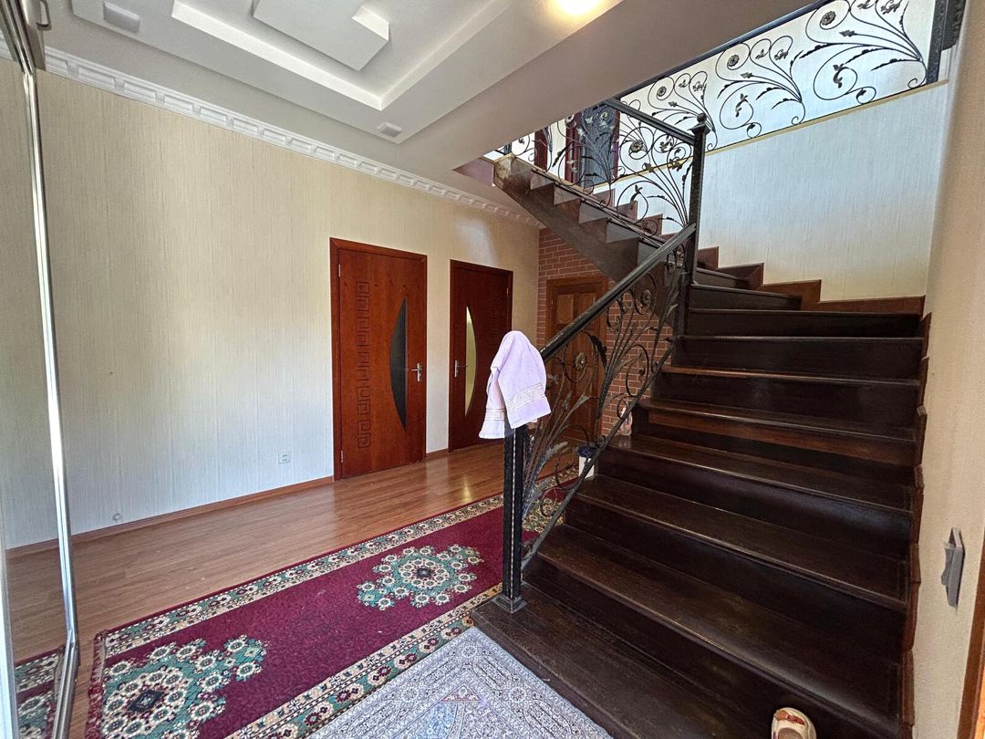 Satılır 4 otaqlı həyət evi/bağ evi 250 m² — Ev, villa, Bakı (12)