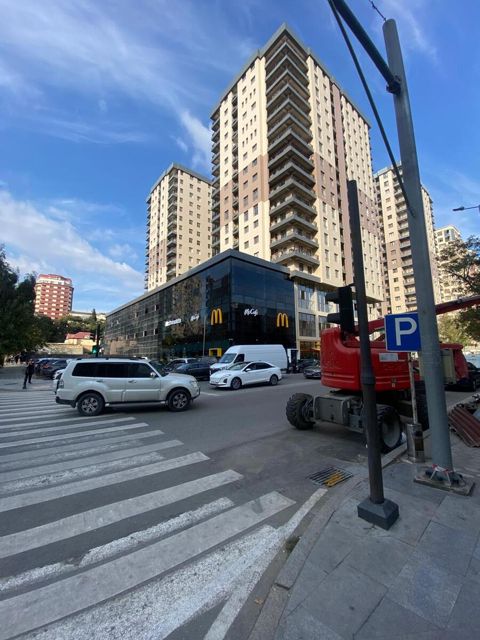 Satılır 3 otaqlı yeni tikili 129 m² — Bakı