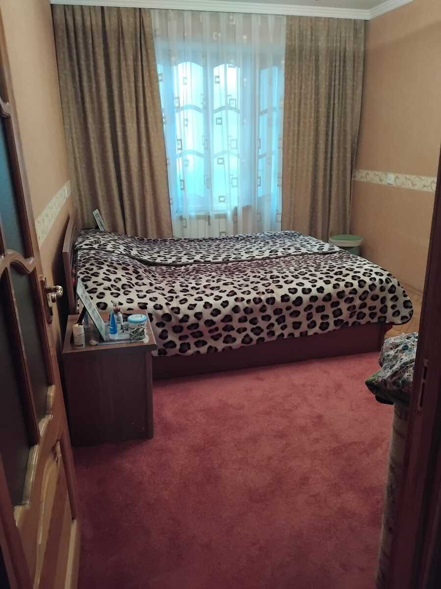 Satılır 4 otaqlı köhnə tikili 105 m² — Mənzil, Bakı (3)